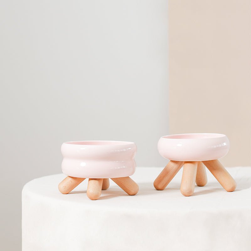 Keramisk vannskål med trestativ – opphøyet design for hund og katt 🐶🐱